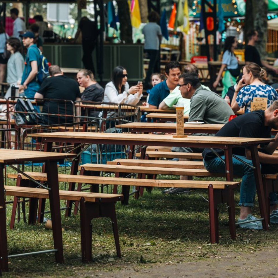 Salut Beertable
