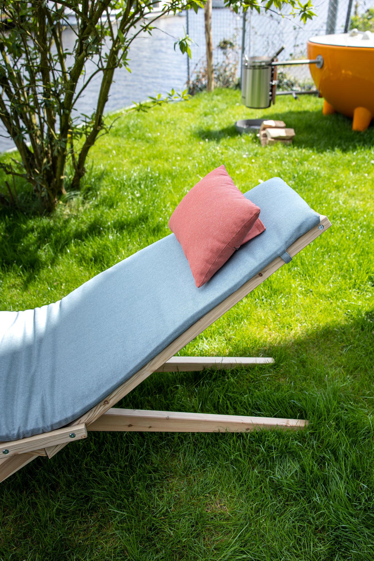 Woodlounger
