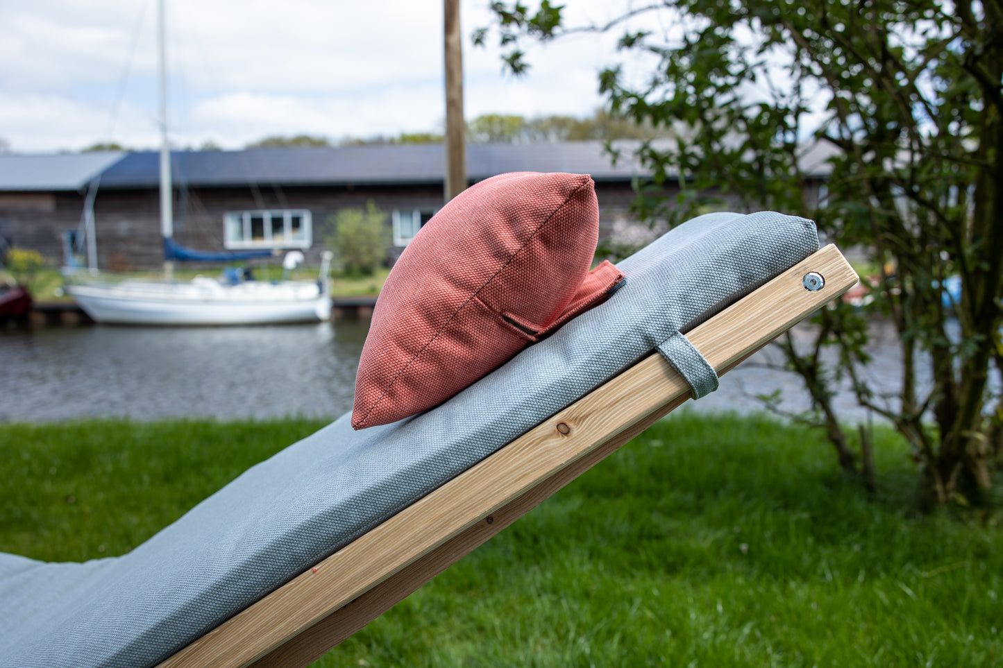 Woodlounger