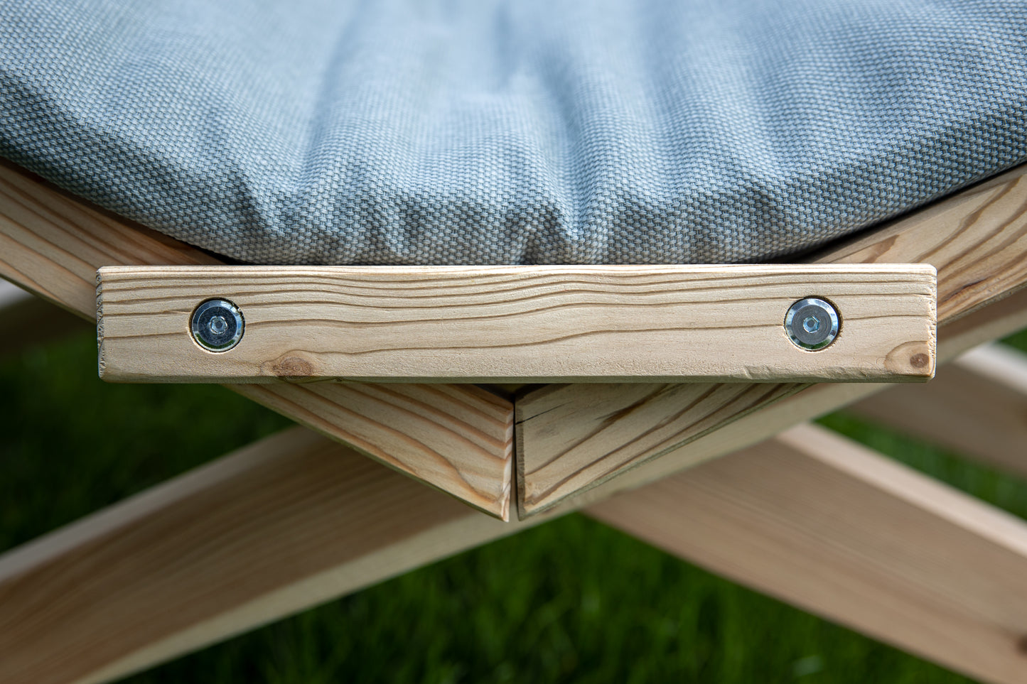 Woodlounger