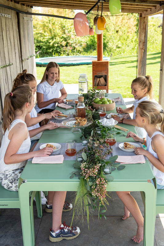 Bended Table