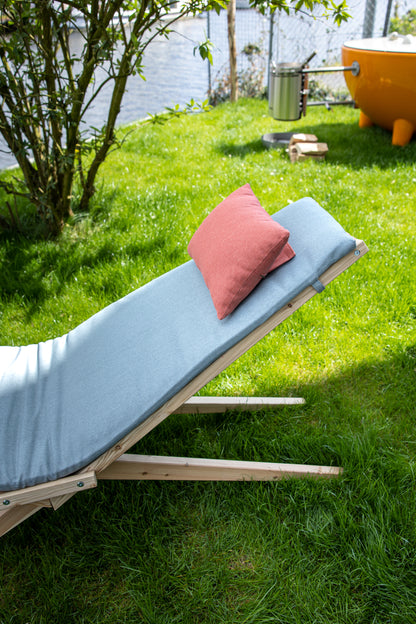 Woodlounger