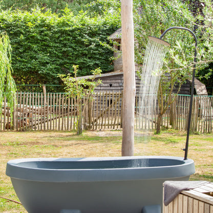 Matte Black Gardentub Shower running over an Anthracite Gardentub