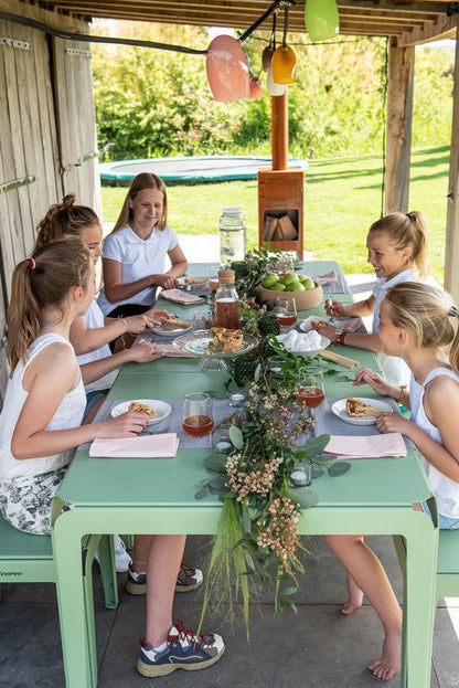 Bended Table